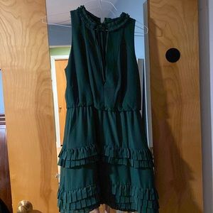 Laundry by Shelli Segal. Size 6 EUC. Forest green color.